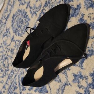 Nine West sz 7.5 black faux suede shoes cut out lace up SH225